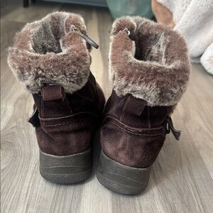 Denver Hayes brown suede winter boots with faux fur and buckle
